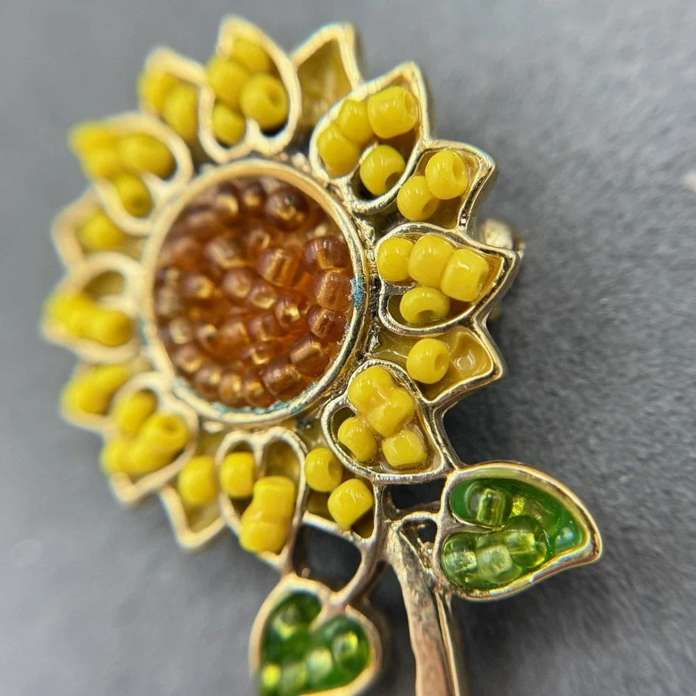 Vintage Alloy‎ Sunflower Gold-Toned Beaded Fashion Decorative Enamel Brooch Pin
